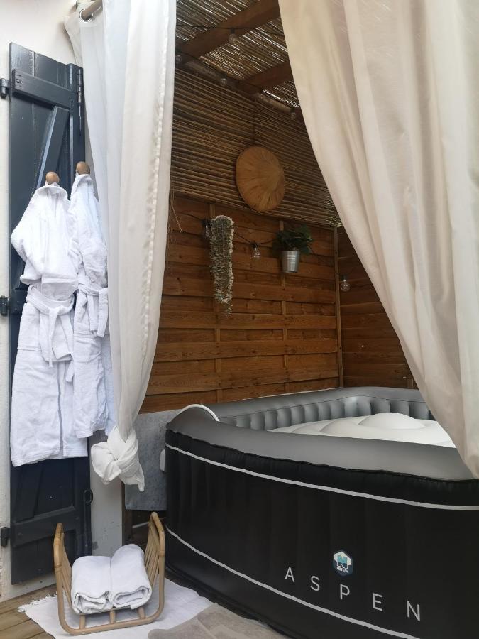 Une Nuit A Bali - Appartement Cocooning Sollies-Toucas ภายนอก รูปภาพ